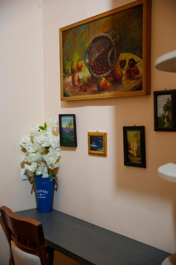 Apartment On Chubinashvili 30 Tbilisi Bagian luar foto